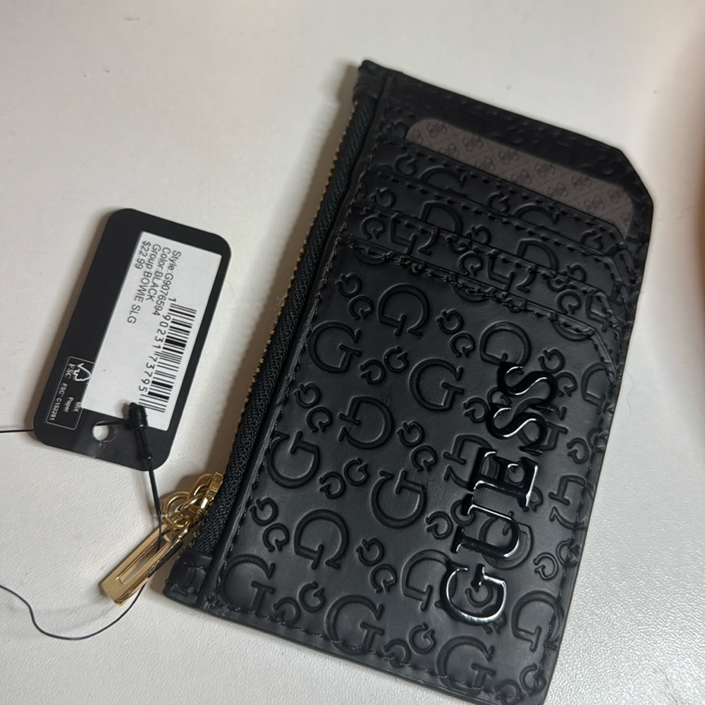 Guess card case 
5 cards slot